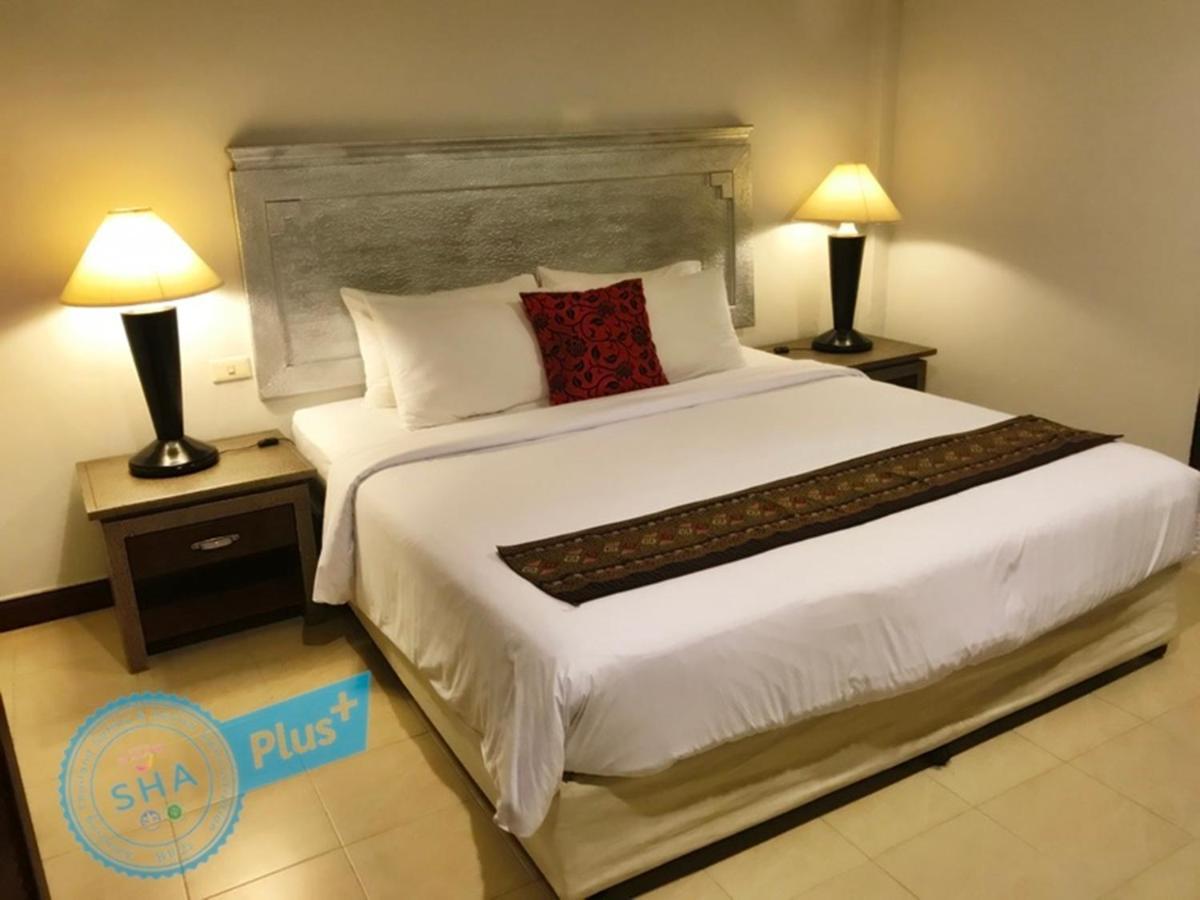 Hotel Le Tanjong House Patong Exterior foto